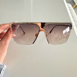 TOM FORD - sunglasses